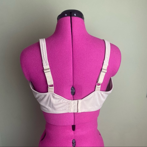 Bali Nude/Floral Stitched Accent Bra - Picture 5 of 5